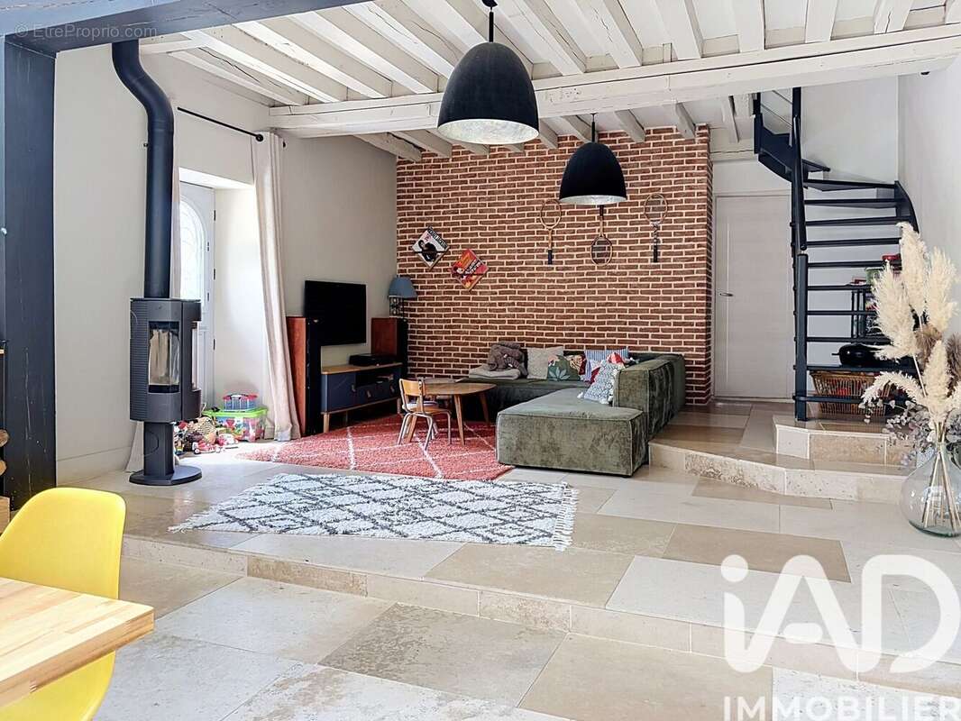 Maison 210 m² à Hermeray  - photo 5