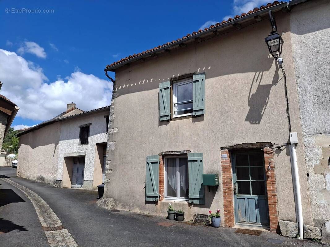 Maison à LE VIGEANT