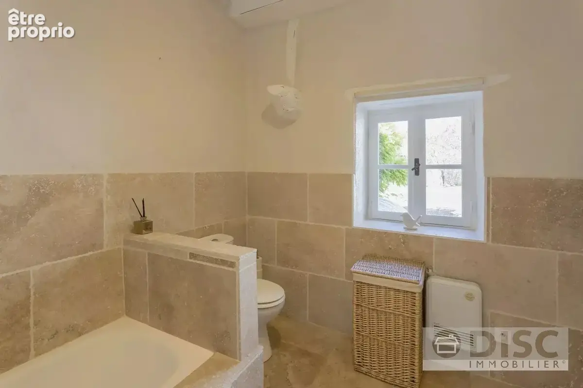 Belle et spacieuse propriété en pierre avec piscine et 3,8 hectares de terrain. - photo 15