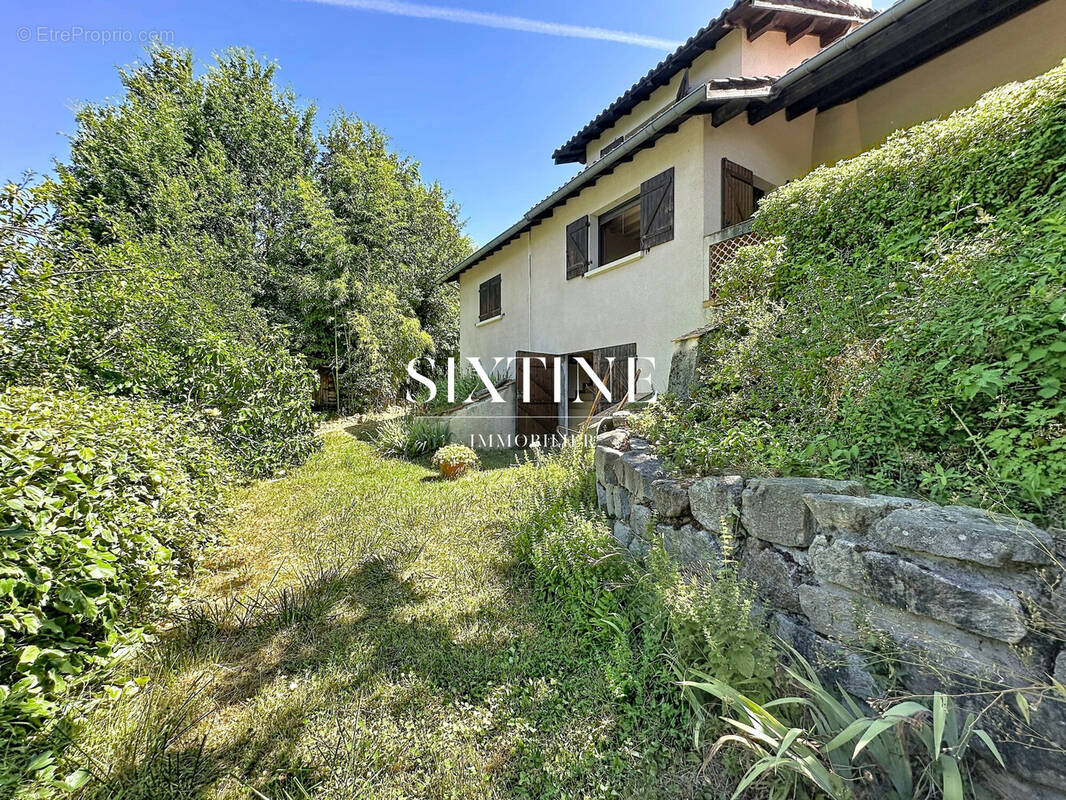 Maison à VERNIOZ