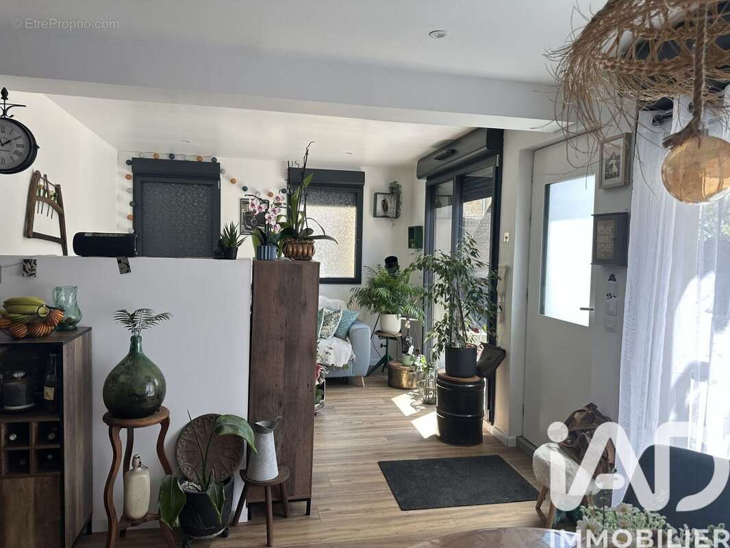 Photo 2 - Appartement à SERAINCOURT