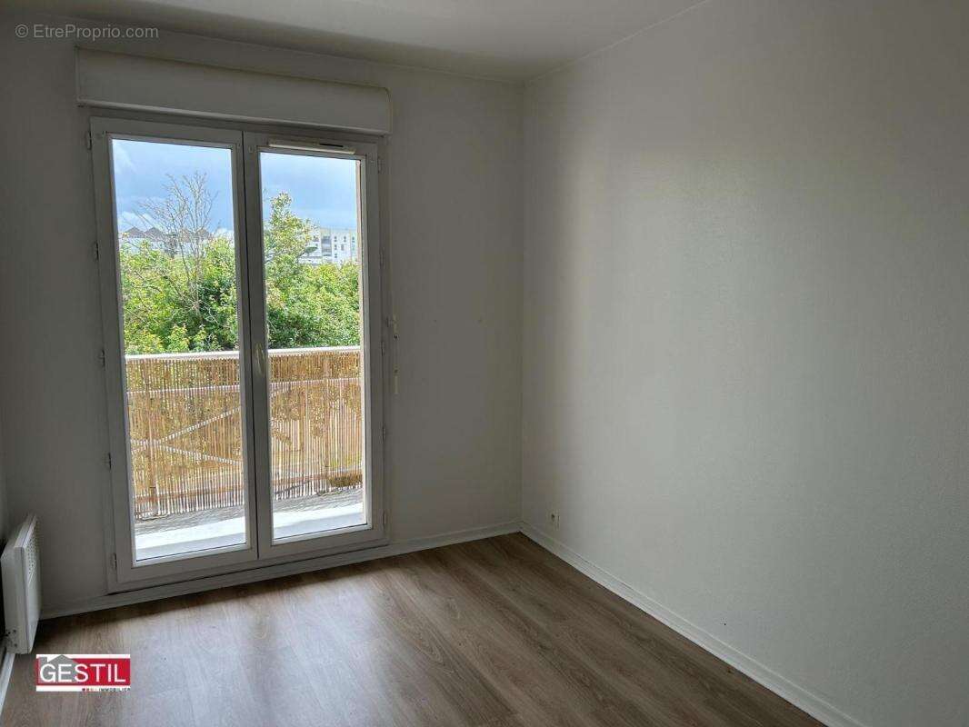 Appartement à JOUY-LE-MOUTIER