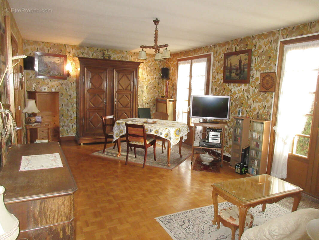 Maison à JOUY-SUR-MORIN