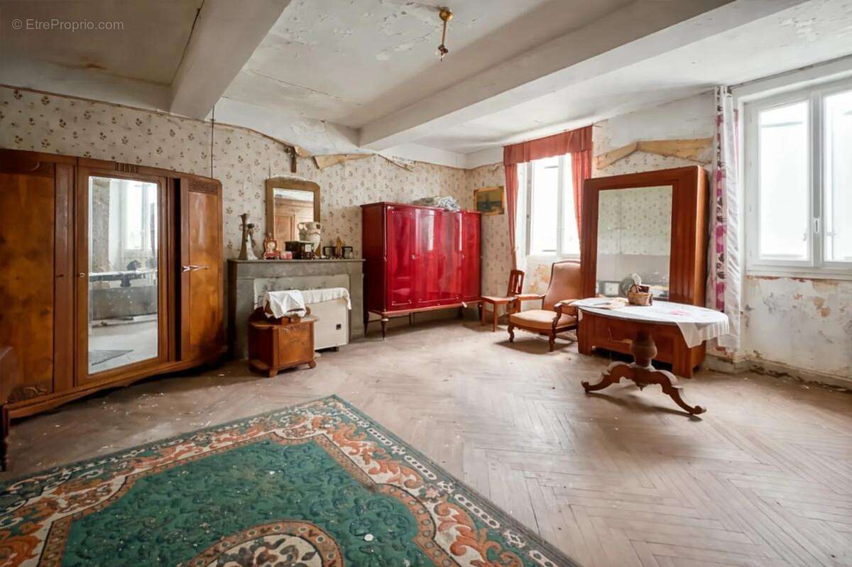 Maison à LAUJUZAN