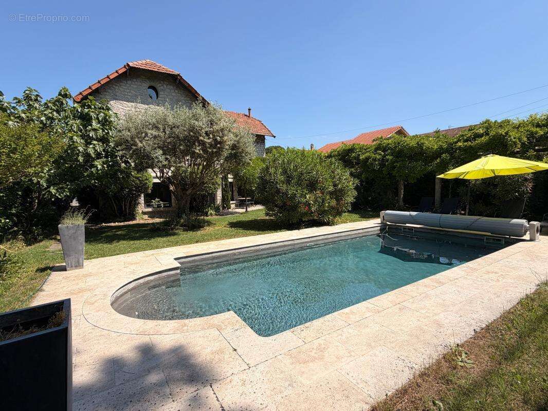 Maison à VAISON-LA-ROMAINE