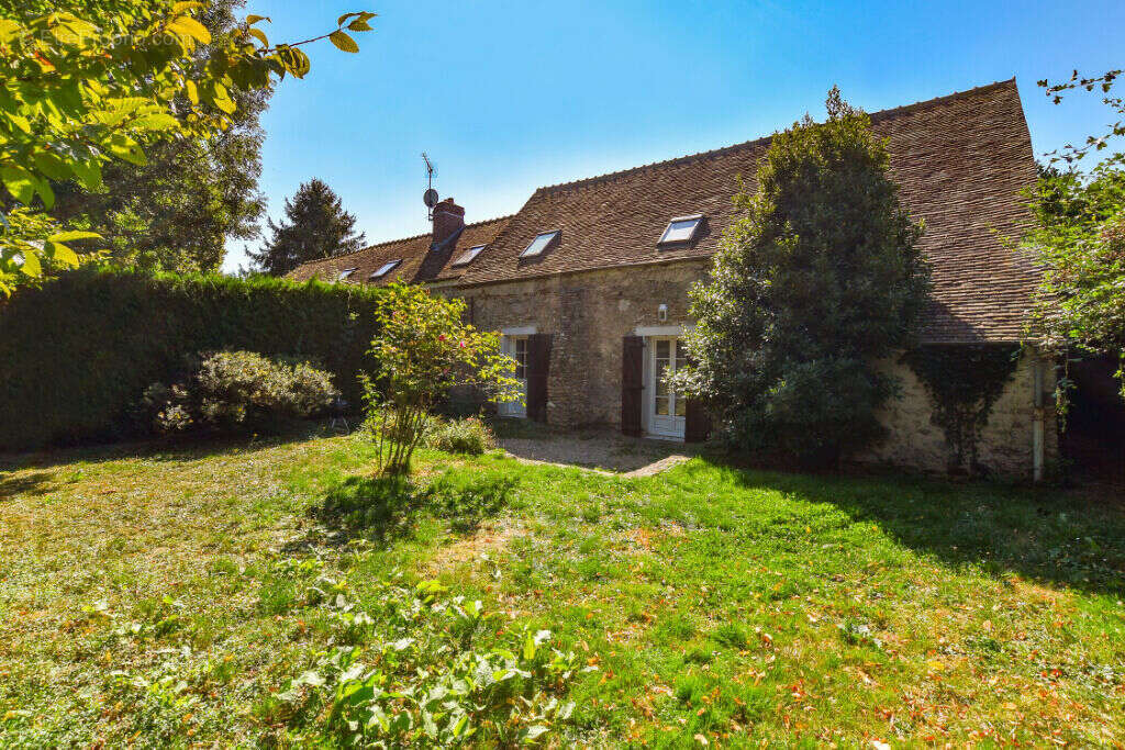 Maison 3 chambres de 102 m² à proximité de Guignes - photo 2