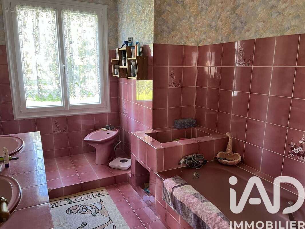 Maison 139 m² à Archiac  - photo 8