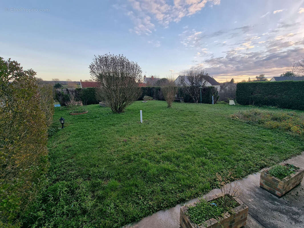 Maison à SAUVIGNY-LES-BOIS