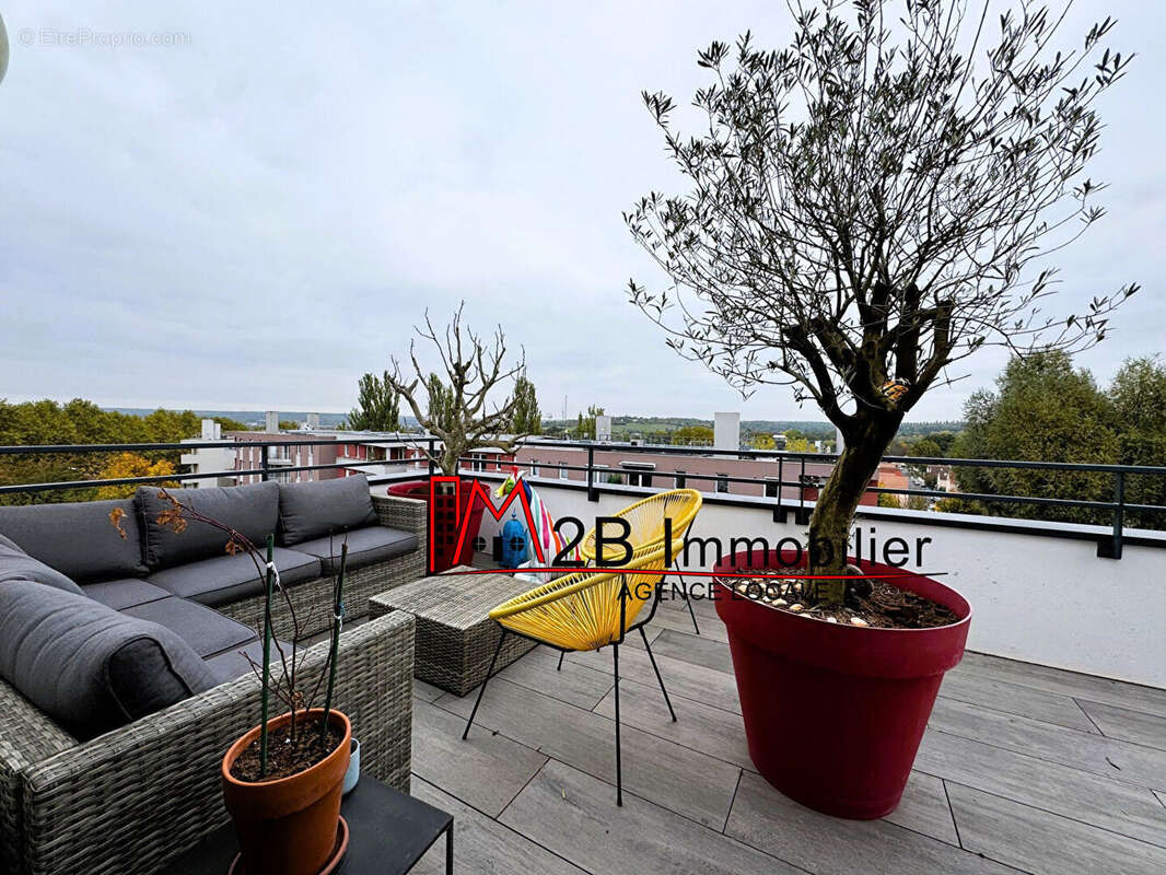 Appartement à SAINT-THIBAULT-DES-VIGNES