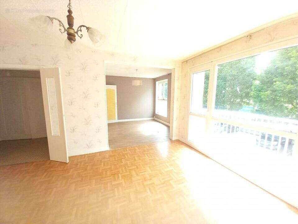 Appartement à HEROUVILLE-SAINT-CLAIR