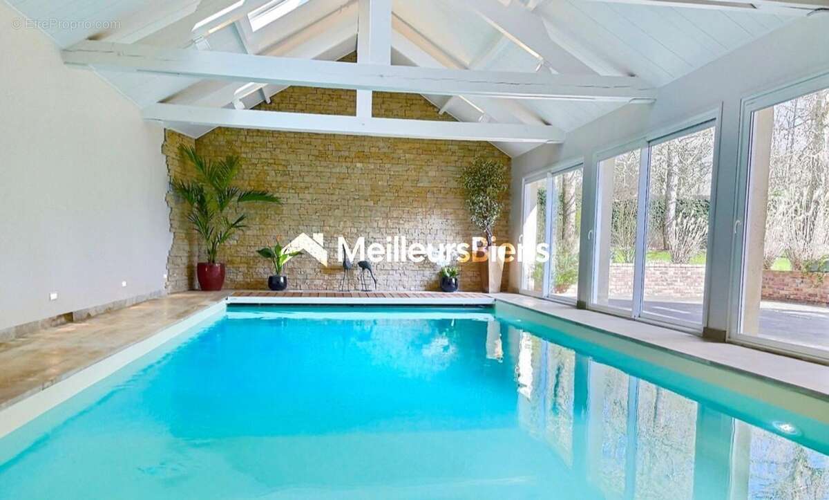 Maison à FEUCHEROLLES