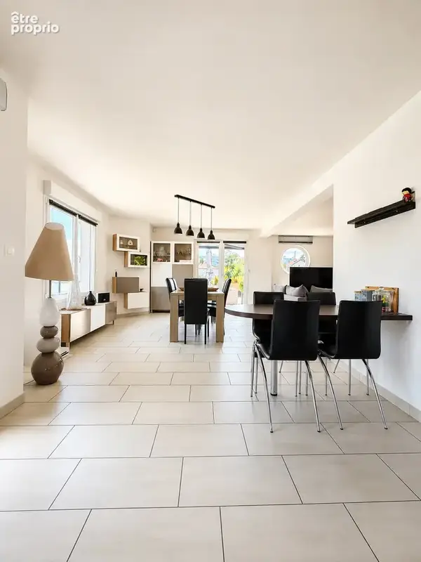 Maison 5 pièces de 138 m2 sur 8 ares - photo 5