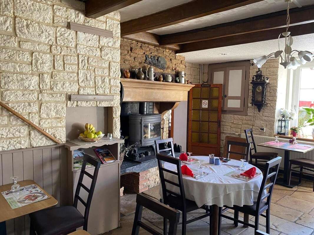 Photo 3 - Commerce à SAINT-THIEBAULT