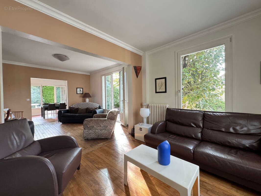 Maison à SAINT-MAUR-DES-FOSSES