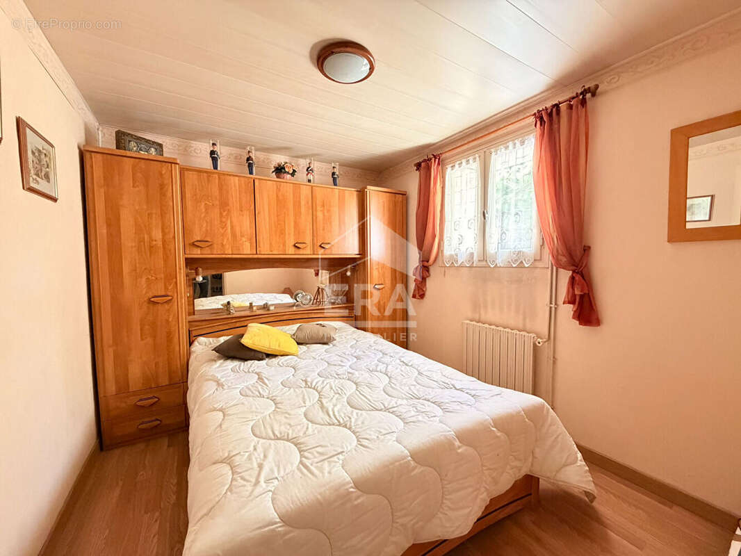 À vendre Maison de caractère 4 pièces de 106 m² avec jardin à Lagord Vendôme - photo 3