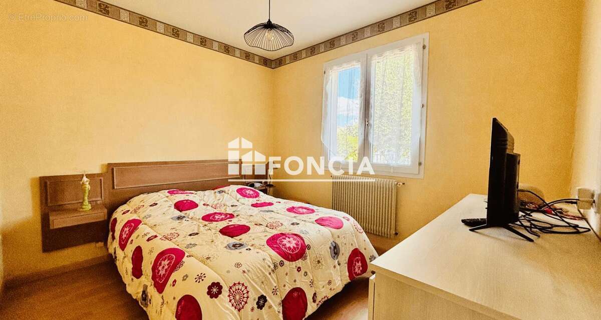 A fouras, pavillon de plain-pieds dans un quartier calme - photo 5