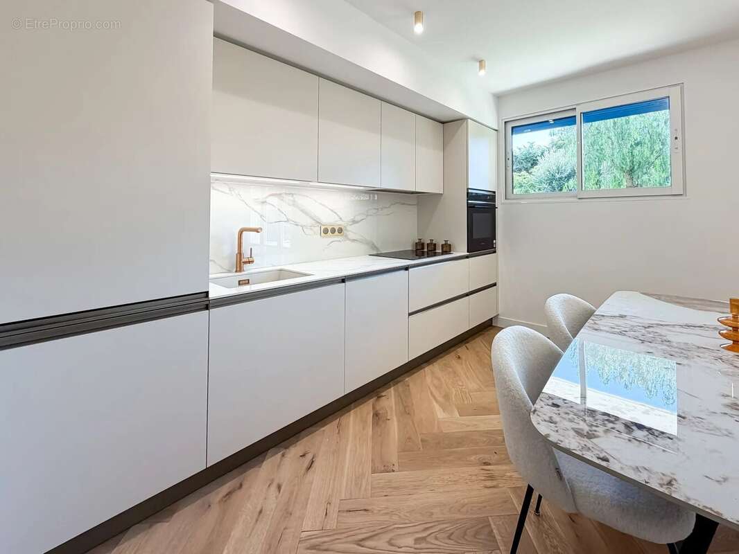 Appartement à BEAULIEU-SUR-MER