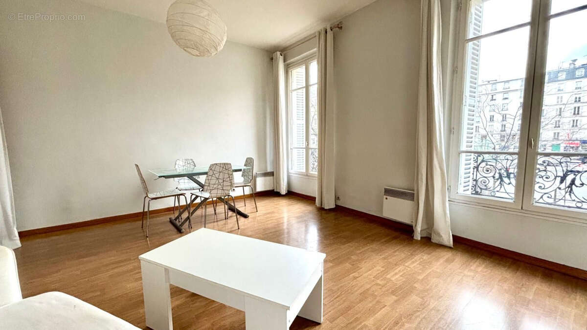 Appartement à PARIS-20E