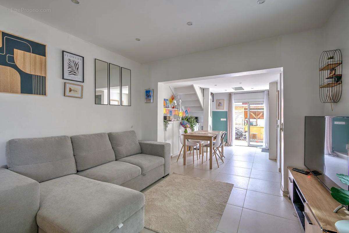 Maison à CHOISY-LE-ROI