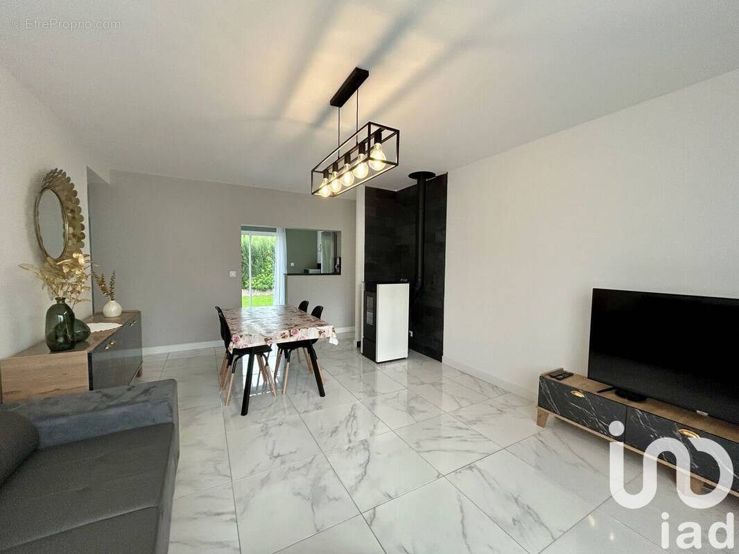 Photo 1 - Maison à BRAIN-SUR-ALLONNES