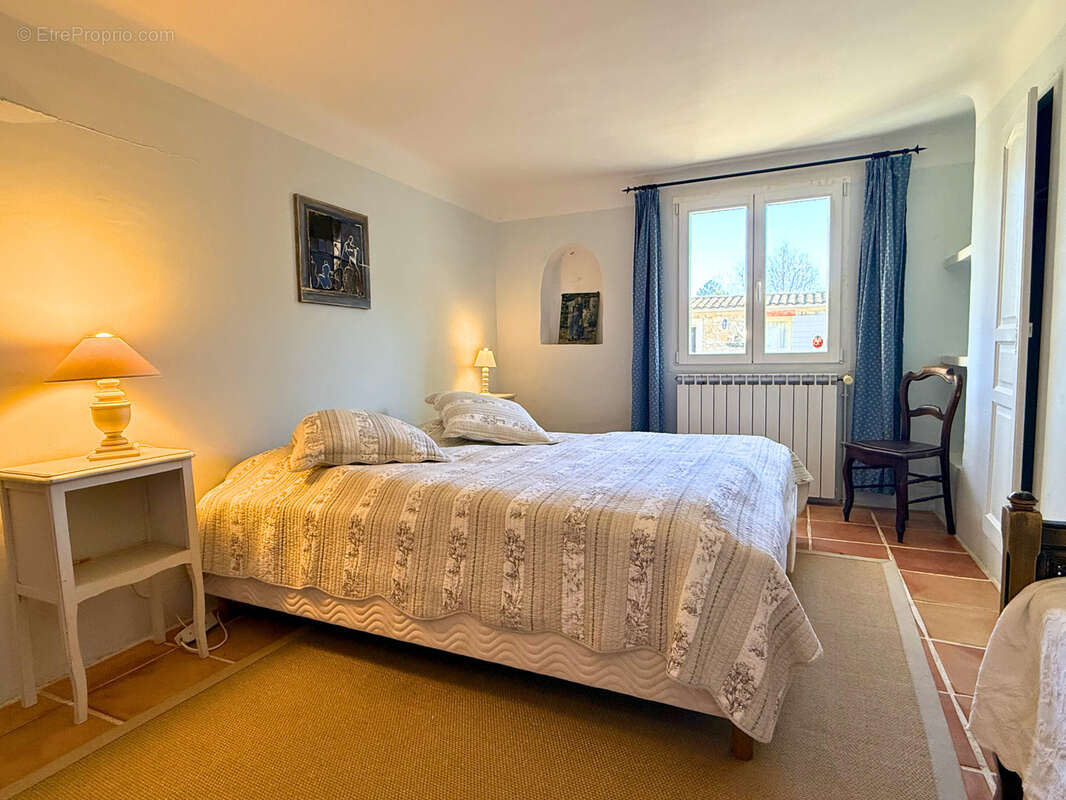 Maison à FORCALQUIER