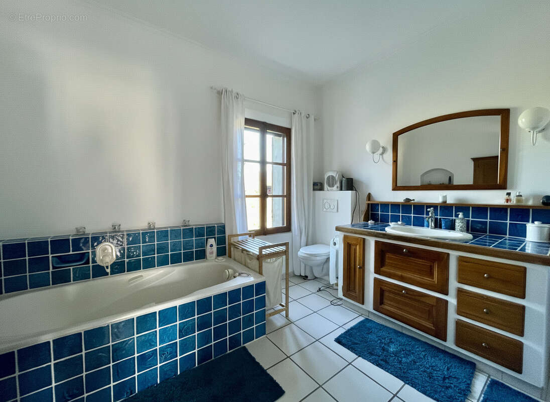 Maison à VAISON-LA-ROMAINE