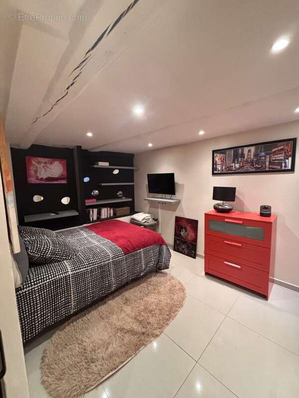 Appartement à LE MUY