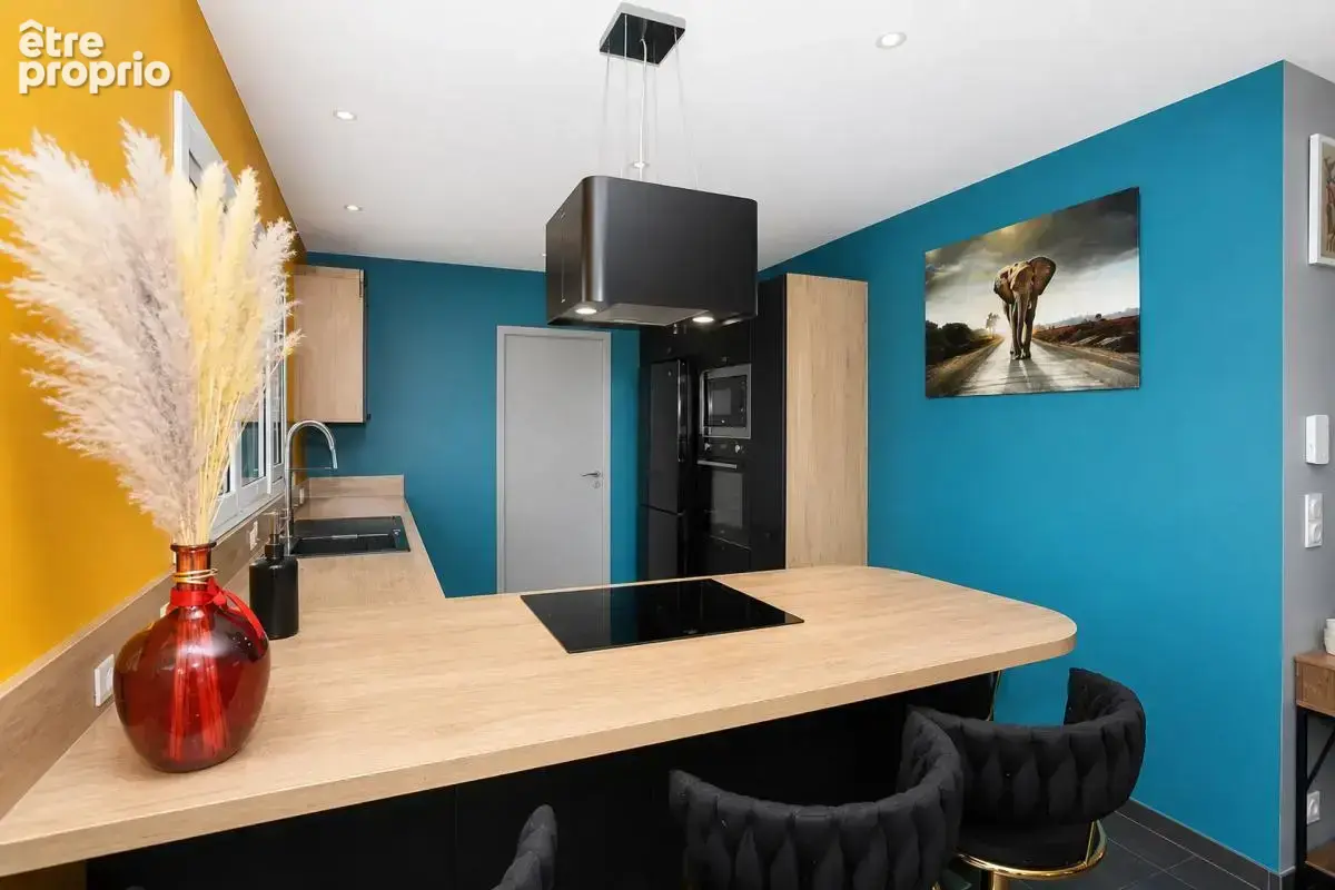 Maison de 6 pièces de 112 m² situé à Cintré - photo 6