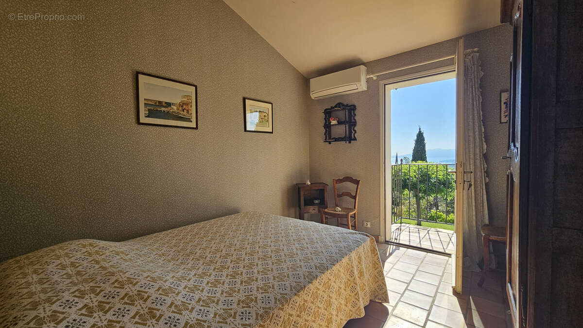 Maison à LA CADIERE-D'AZUR