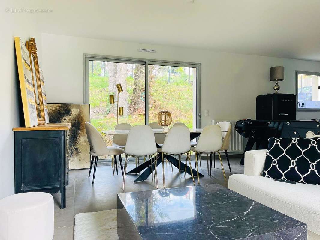 Christine &amp; Marc Stanord Palmer Immobilier - Maison à LINAS