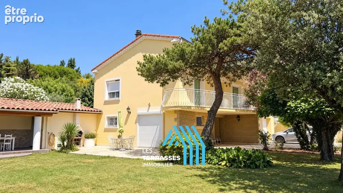 Maison à MONTELIMAR