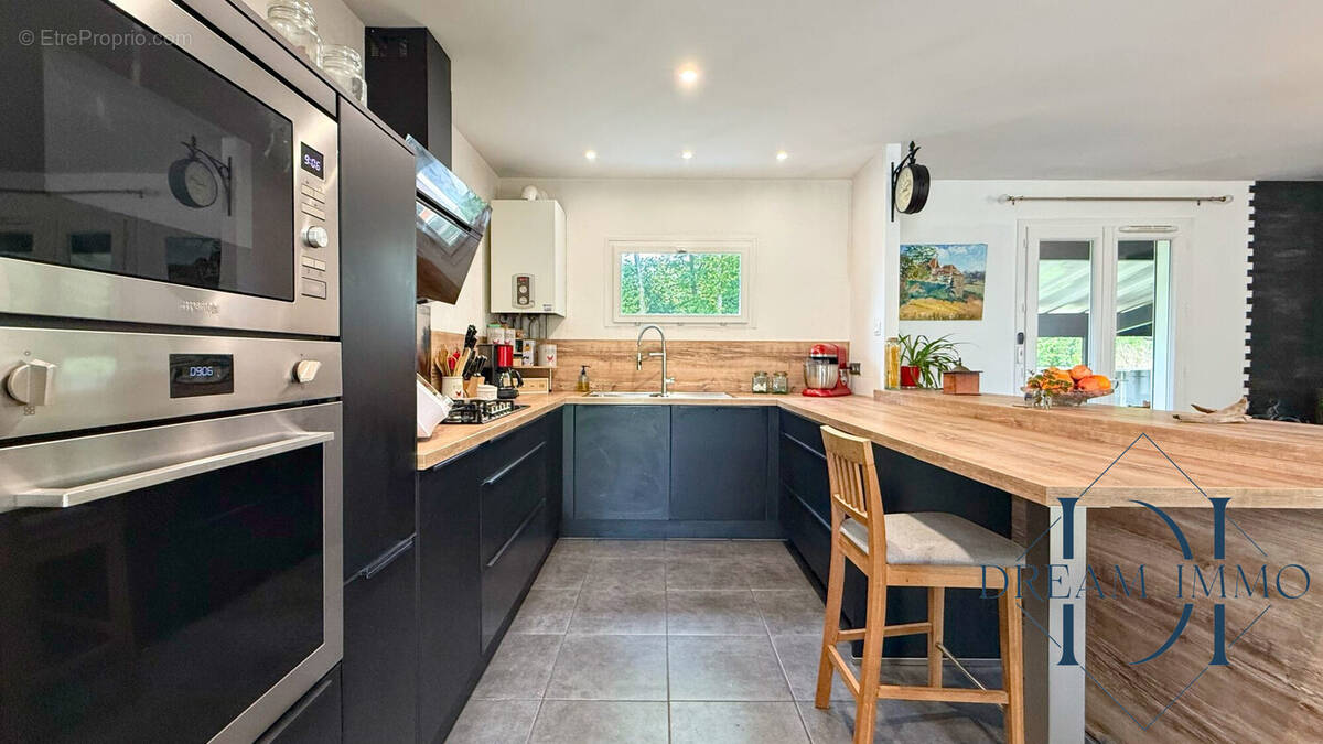 Maison à SAINT-MARTIN-DE-SEIGNANX