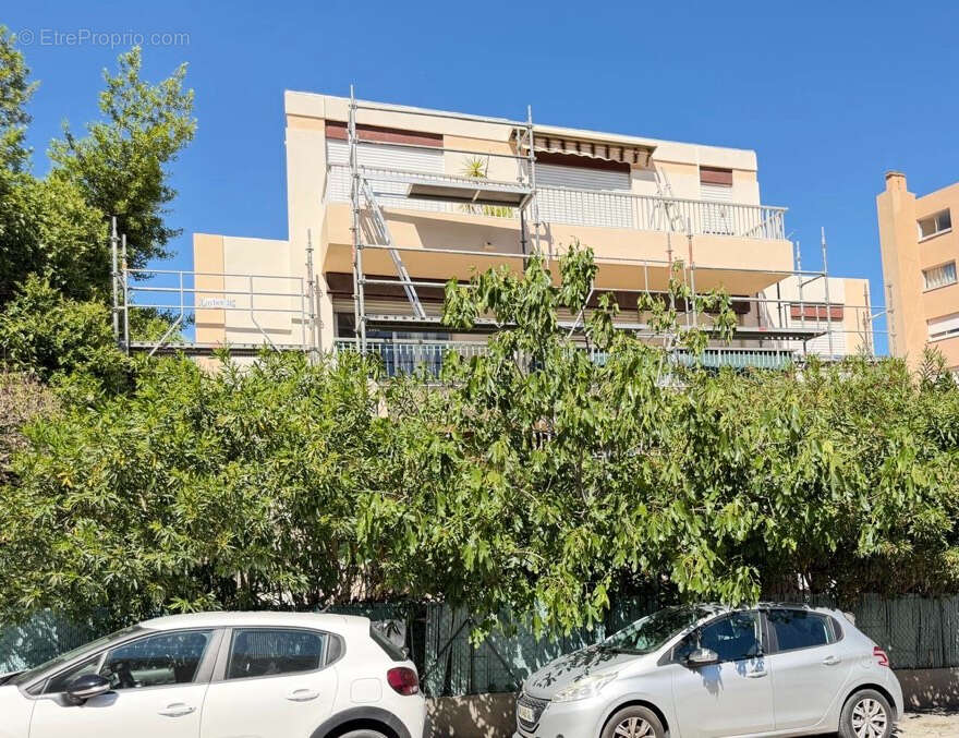 Appartement à VALLAURIS