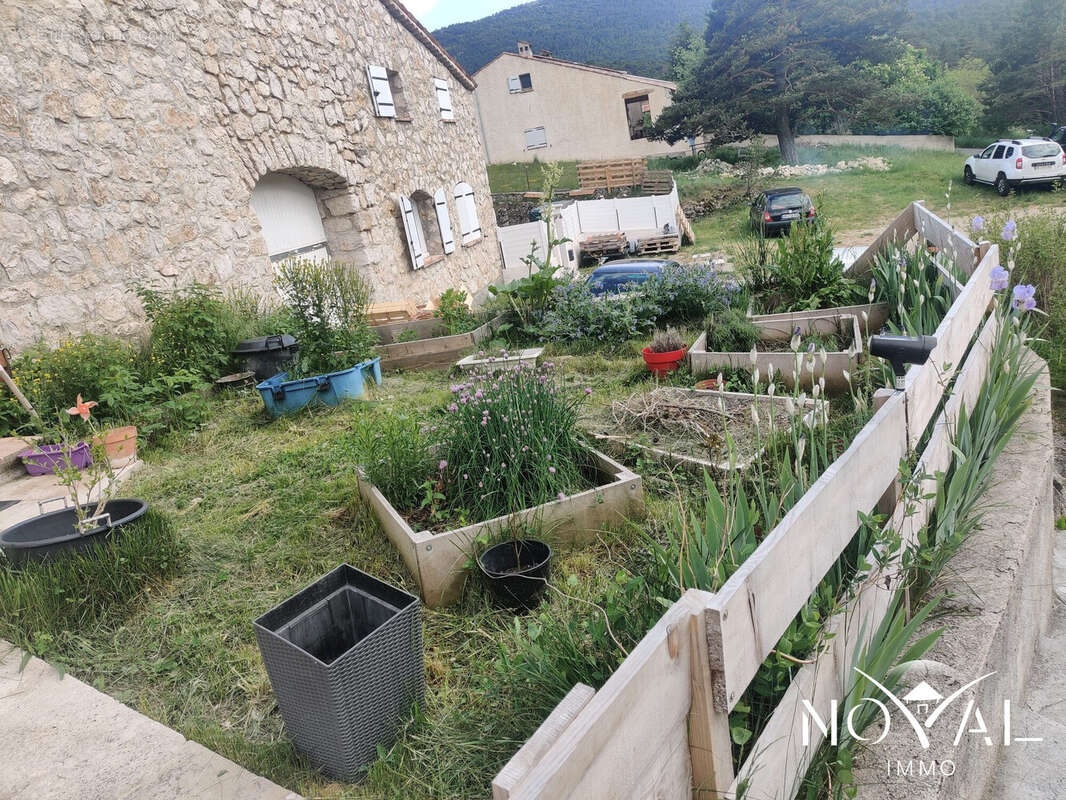 Appartement à SERANON