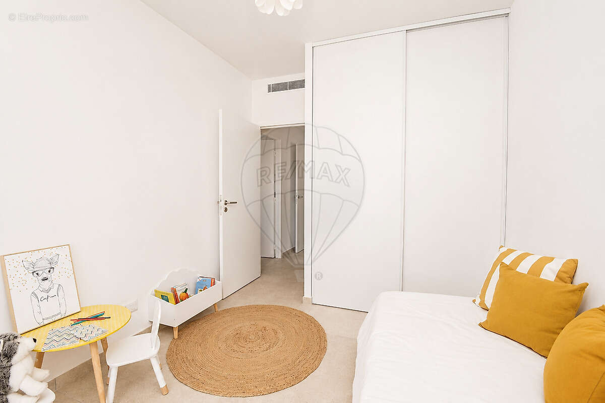Appartement à VILLENEUVE-LOUBET
