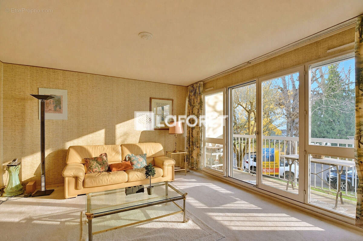 Appartement à BOUGIVAL