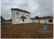 Maison à SAILLY-SAILLISEL