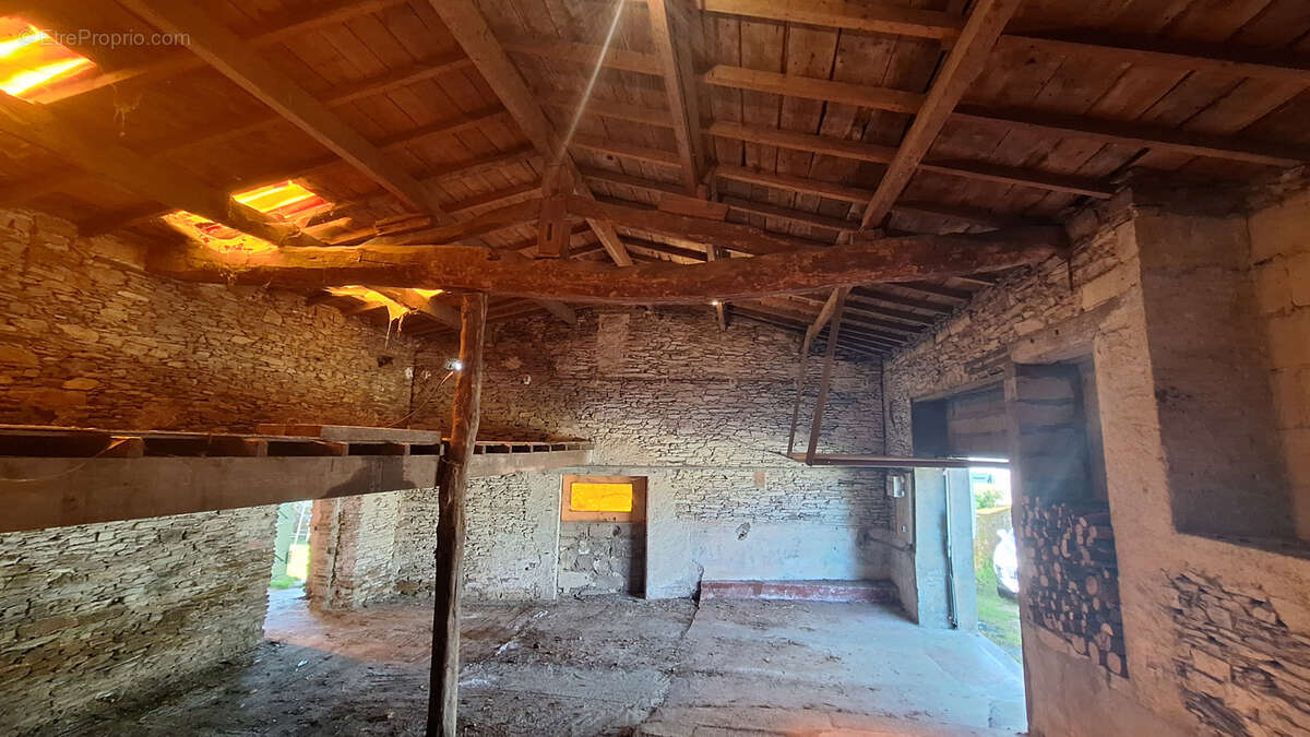 Maison à LE LOROUX-BOTTEREAU