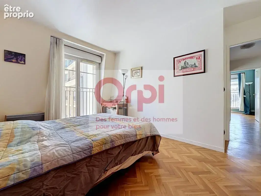 ISSY MAIRIE - 4p 96 m² Duplex dernier étage TERRASSE - photo 9