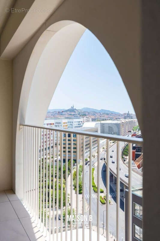 Appartement à MARSEILLE-2E
