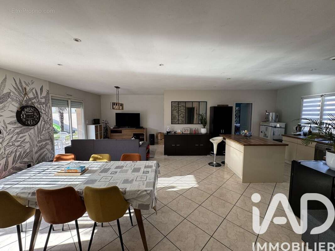 Photo 2 - Maison à FLEAC