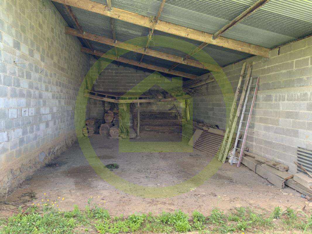 Commerce à LA FORET-DU-TEMPLE