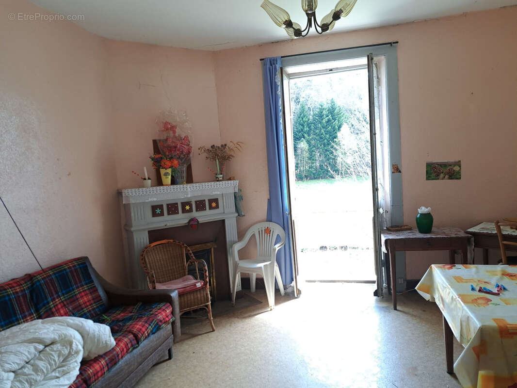 Maison à LE CHAMBON-SUR-LIGNON