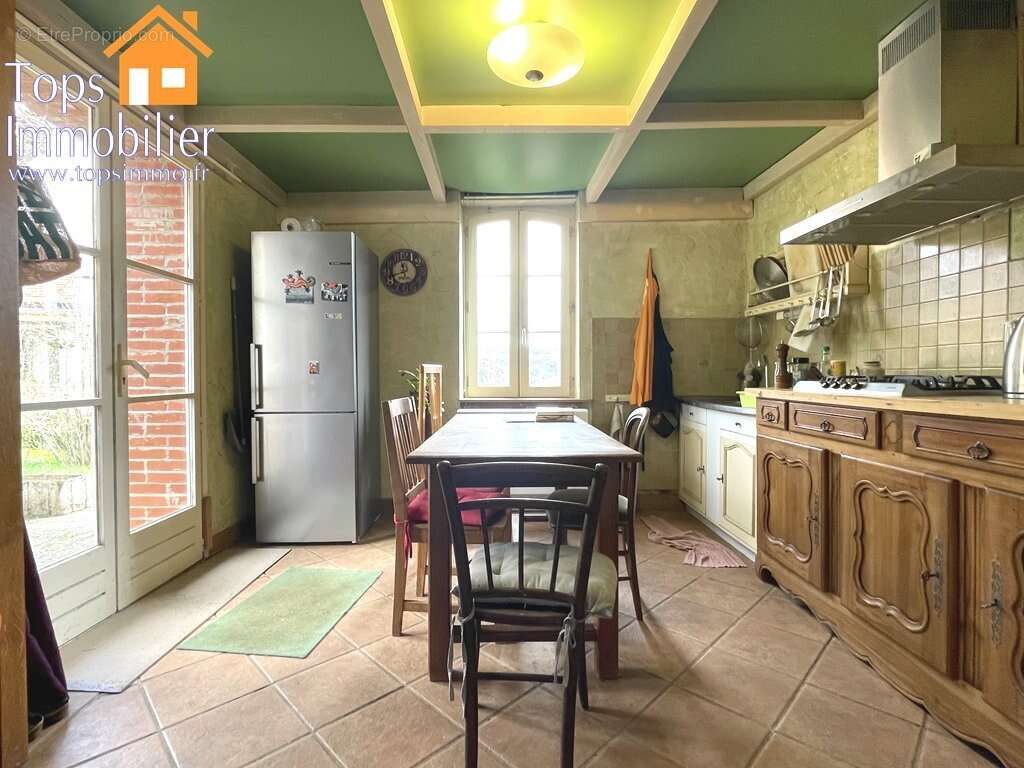 Maison à VILLEFRANCHE-DE-ROUERGUE