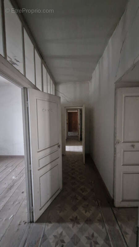 Appartement à CORTE