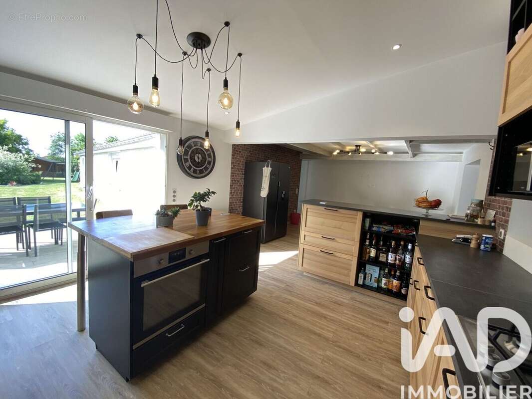 Photo 8 - Maison à MEZIERES-EN-SANTERRE