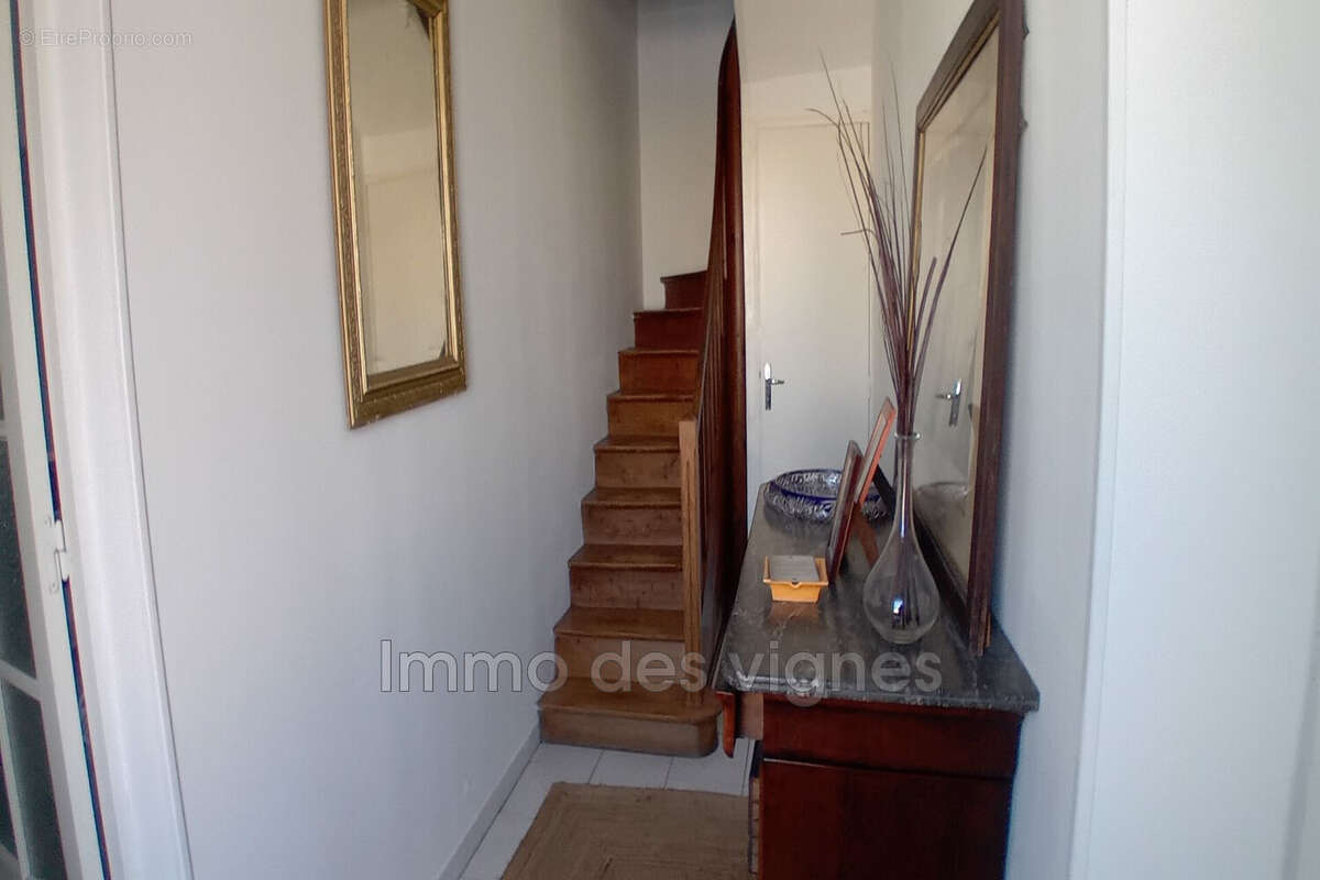 Maison à AMBARES-ET-LAGRAVE