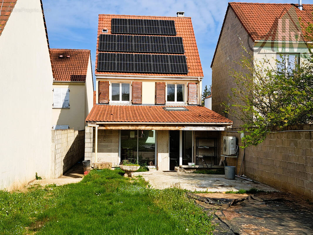 Maison à CHAMPAGNE-SUR-SEINE