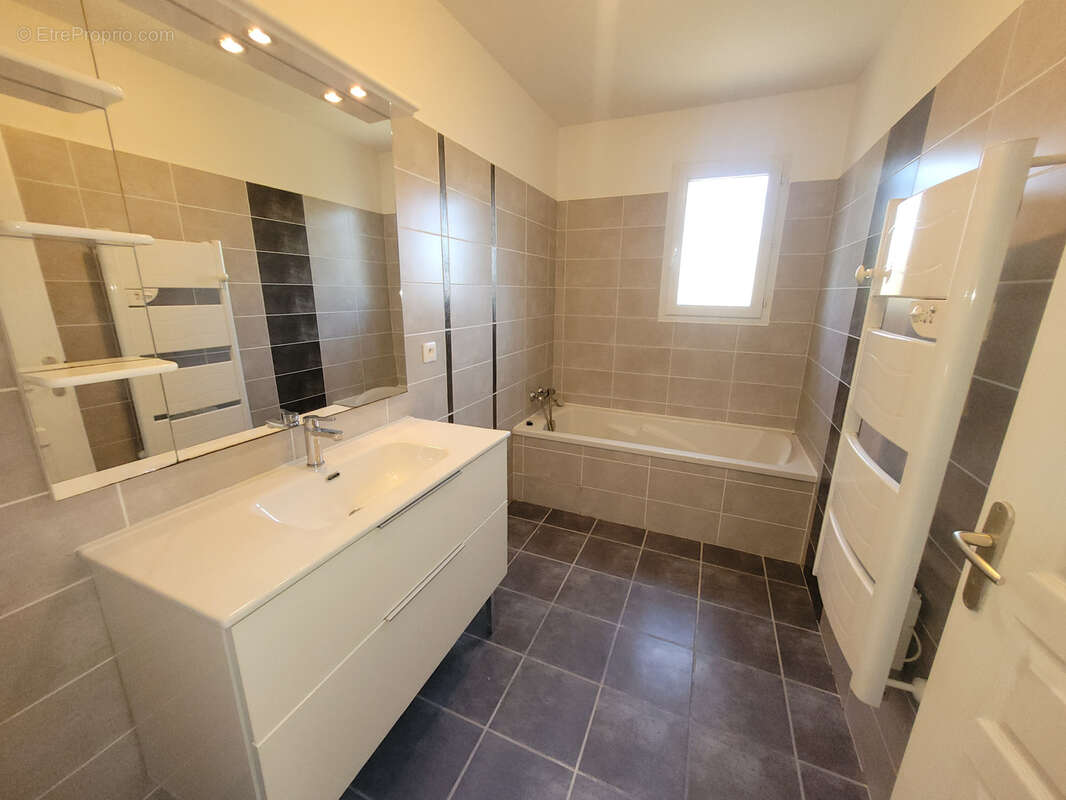 Maison à SALLES-D'AUDE