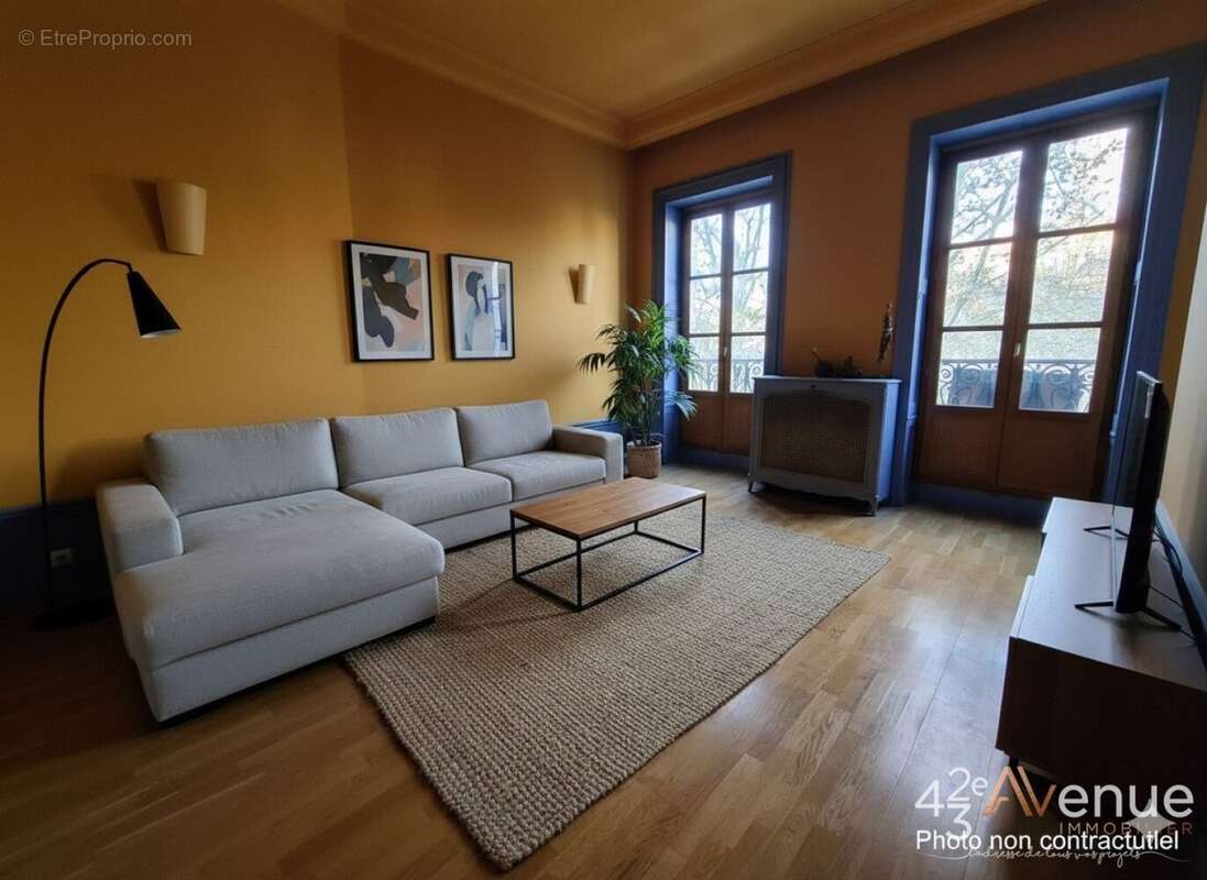 Appartement à SAINT-ETIENNE